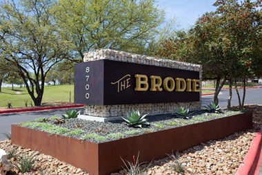 8700 Brodie Lane 3 Beds Apartment for Rent Photo Gallery 1